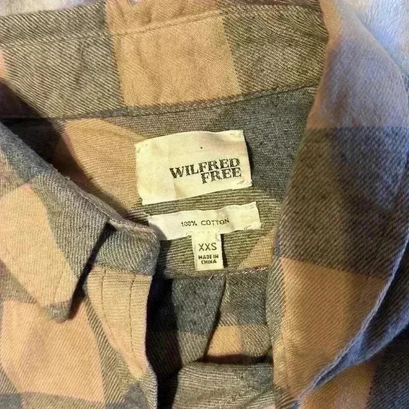 Wilfred Free Aritzia Grey &  Tan Plaid Button Up Shirt Size XXS - Picture 2 of 3